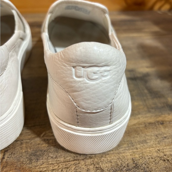 UGG White Leather Slips Ons Shoes - Picture 7 of 11